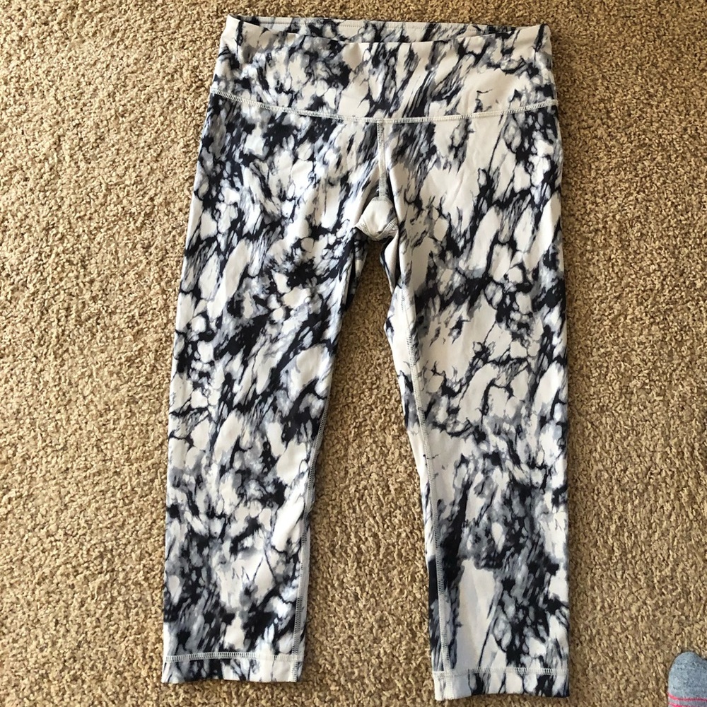 Lululemon cropped leggings